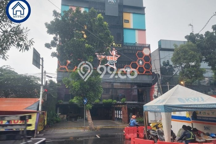 Hotel Strategis di , Luas 2500m2m², Mainroad, Area Bisnis Aktif Hotel Strategis di , Luas 2500m2m², Mainroad, Area Bisnis Aktif
