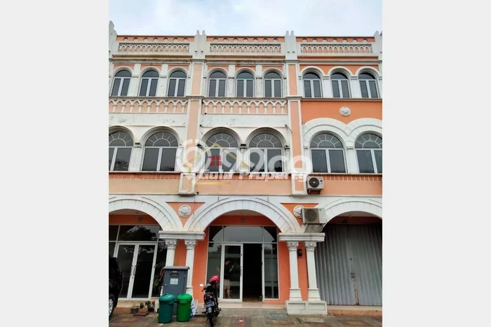 Disewakan Ruko di Pusat Kota Tangerang Ramai Strategis Disewakan Ruko di Pusat Kota Tangerang Ramai Strategis