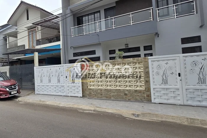 Rumah Elit Modern Siap Huni di BSD Griya Loka Tangerang Rumah Elit Modern Siap Huni di BSD Griya Loka Tangerang