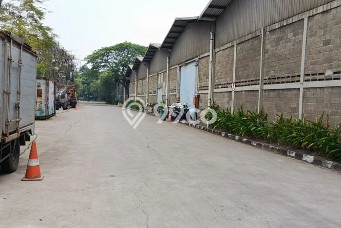 Gudang Area Bisnis Kawasan Cakung, Luas 1680m2m², Kawasan Bisnis Gudang Area Bisnis Kawasan Cakung, Luas 1680m2m², Kawasan Bisnis