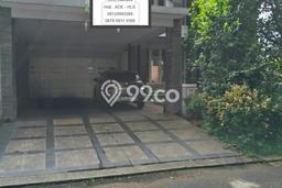Disewakan! Rumah 5 Kamar Tidur &
5 Kamar Mandi di Alam Sutera, Tangerang Disewakan! Rumah 5 Kamar Tidur &
5 Kamar Mandi di Alam Sutera, Tangerang