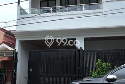 Rumah Elit Modern Tanpa Renovasi di Gading Serpong Tangerang Rumah Elit Modern Tanpa Renovasi di Gading Serpong Tangerang