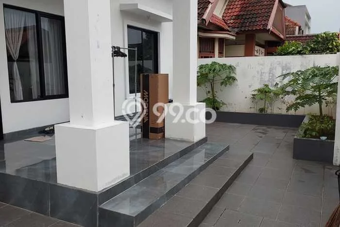 Rumah Elit Modern Tanpa Renovasi di Gading Serpong Tangerang Rumah Elit Modern Tanpa Renovasi di Gading Serpong Tangerang