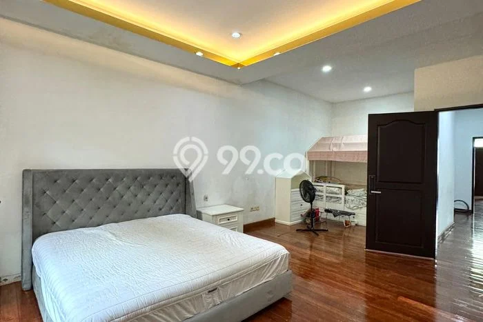 Sewa Rumah Murah di Pantai Indah Kapuk Jakarta Utara dengan 5 KT Sewa Rumah Murah di Pantai Indah Kapuk Jakarta Utara dengan 5 KT
