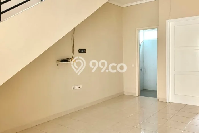 Disewakan! Rumah 2 Kamar Tidur &
2 Kamar Mandi di Gading Serpong, Tangerang Disewakan! Rumah 2 Kamar Tidur &
2 Kamar Mandi di Gading Serpong, Tangerang