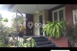 Rumah Elit LB 500m2 Siap Huni Desain Elegan di Bintaro, Tangerang Selatan Rumah Elit LB 500m2 Siap Huni Desain Elegan di Bintaro, Tangerang Selatan