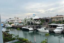 Rumah Luxury Modern Siap Huni di Pantai Indah Kapuk Jakarta Utara Rumah Luxury Modern Siap Huni di Pantai Indah Kapuk Jakarta Utara