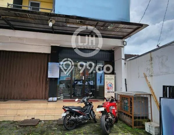 Ruko bagus disewakan di Banyumanik Semarang dengan LB 69m2 harga sewa terbaik Ruko bagus disewakan di Banyumanik Semarang dengan LB 69m2 harga sewa terbaik