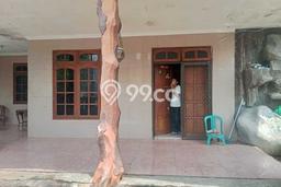 LOKASI STRATEGIS! Vila di Bogor Tengah, Ukuran 2658m2m², Dekat pusat kota LOKASI STRATEGIS! Vila di Bogor Tengah, Ukuran 2658m2m², Dekat pusat kota