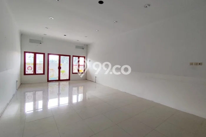 Ruko Area Premium Kawasan Tegalrejo, Luas 200m², Disewakan Ruko Area Premium Kawasan Tegalrejo, Luas 200m², Disewakan
