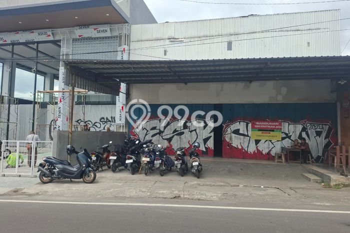 Untuk Disewa Komersial di Tegalrejo Yogyakarta LT 250m2, LB 210m2 Untuk Disewa Komersial di Tegalrejo Yogyakarta LT 250m2, LB 210m2