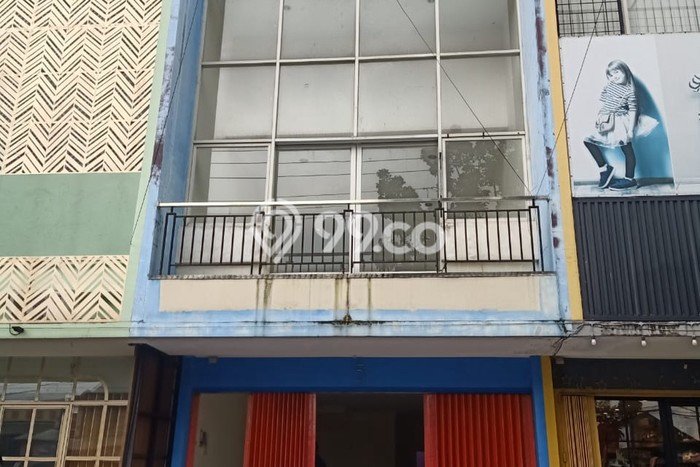 LOKASI PREMIUM! Ruko di Jombor, Luas 160m², Area Niaga LOKASI PREMIUM! Ruko di Jombor, Luas 160m², Area Niaga