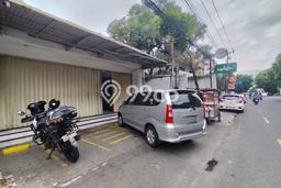 Ruko disewakan di Mergangsan Yogyakarta dengan luas bangunan 230m2 Ruko disewakan di Mergangsan Yogyakarta dengan luas bangunan 230m2