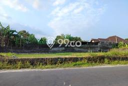 Lahan Kosong Dijual di Sleman dengan Area 136m2 Lahan Kosong Dijual di Sleman dengan Area 136m2