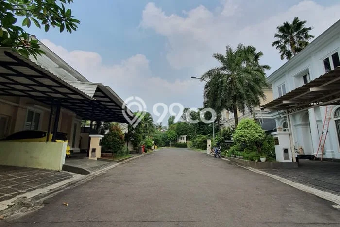 For Sale Rumah Elit Exclusive di Serpong, Tangerang Selatan For Sale Rumah Elit Exclusive di Serpong, Tangerang Selatan