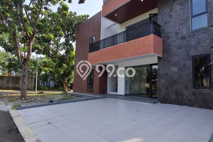 Rumah Mewah LB 700m2 Siap Pakai Desain Elegan di Alam Sutera, Tangerang Rumah Mewah LB 700m2 Siap Pakai Desain Elegan di Alam Sutera, Tangerang