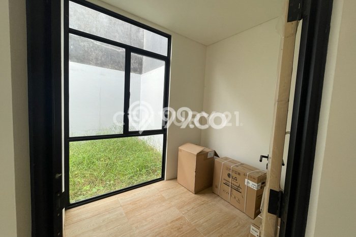 Disewakan! Rumah 3 Kamar Tidur &
3 Kamar Mandi di Lippo Karawaci, Tangerang Disewakan! Rumah 3 Kamar Tidur &
3 Kamar Mandi di Lippo Karawaci, Tangerang