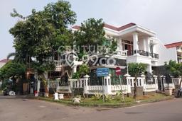 PRIME AREA! Rumah kawasan Karawaci, 4 KT, Lingkungan Elite, Luas 350m2m² LB 250m2m² PRIME AREA! Rumah kawasan Karawaci, 4 KT, Lingkungan Elite, Luas 350m2m² LB 250m2m²