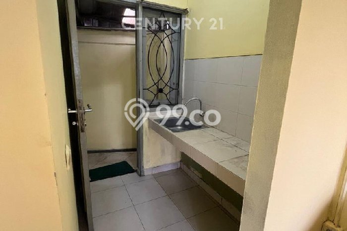 For Sale Rumah 2 Kamar Lokasi Ideal Nyaman dan Strategis di Kelapa Dua For Sale Rumah 2 Kamar Lokasi Ideal Nyaman dan Strategis di Kelapa Dua