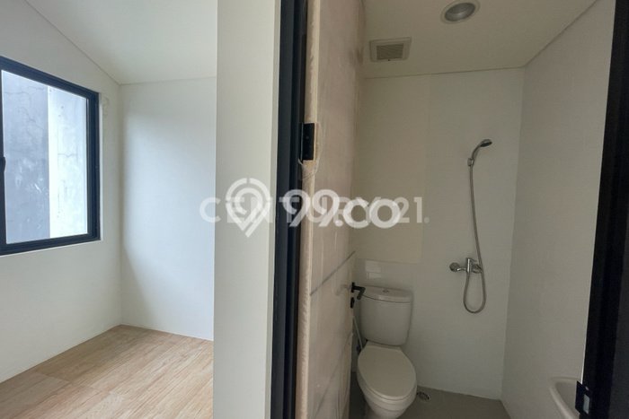 Disewakan! Rumah 3 Kamar Tidur &
3 Kamar Mandi di Lippo Karawaci, Tangerang Disewakan! Rumah 3 Kamar Tidur &
3 Kamar Mandi di Lippo Karawaci, Tangerang