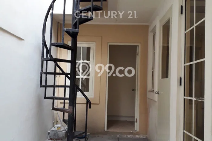 Disewakan! Rumah 4 Kamar Tidur &
3 Kamar Mandi di Lippo Karawaci, Tangerang Disewakan! Rumah 4 Kamar Tidur &
3 Kamar Mandi di Lippo Karawaci, Tangerang