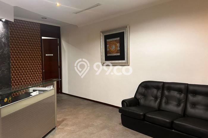 Disewakan Kantor di Kawasan Ramai Central Park Luas 128m2 Disewakan Kantor di Kawasan Ramai Central Park Luas 128m2