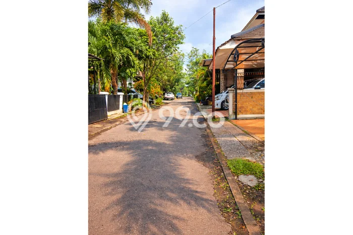 Rumah Luas Asri 3 KT Siap Pakai di Sentul City Bogor Rumah Luas Asri 3 KT Siap Pakai di Sentul City Bogor