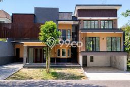 Rumah Elit Modern Tanpa Renovasi di Sentul City Bogor Rumah Elit Modern Tanpa Renovasi di Sentul City Bogor