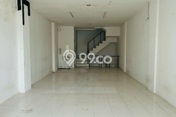 Disewakan Ruko di Kawasan Ramai Sentul City Luas 202m2 Disewakan Ruko di Kawasan Ramai Sentul City Luas 202m2