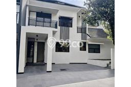 Rumah Modern 3 KT di Sentul City Bogor Unfurnished Rumah Modern 3 KT di Sentul City Bogor Unfurnished