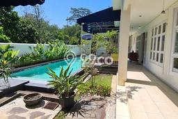 Ready to Use! Luxury House LT 465m2 Desain Elegan di Sentul City Ready to Use! Luxury House LT 465m2 Desain Elegan di Sentul City