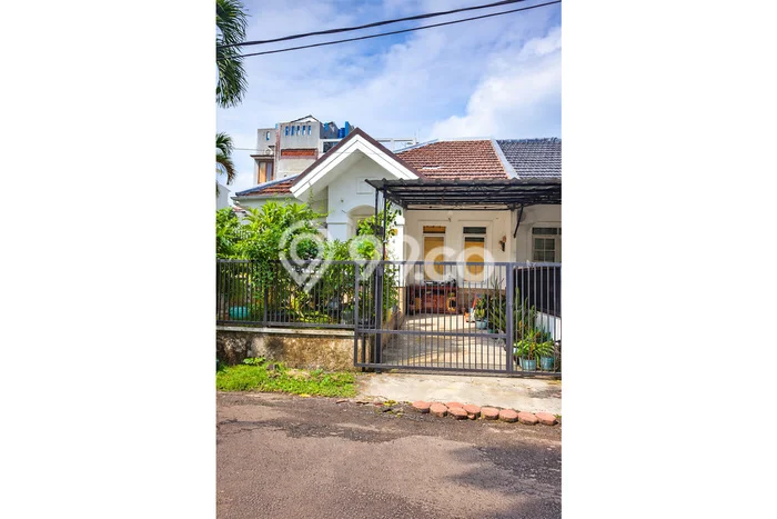 Rumah Luas Asri 3 KT Siap Pakai di Sentul City Bogor Rumah Luas Asri 3 KT Siap Pakai di Sentul City Bogor