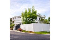 For Sale! Luxury House LT 720m2 Desain Elegan di Sentul City For Sale! Luxury House LT 720m2 Desain Elegan di Sentul City