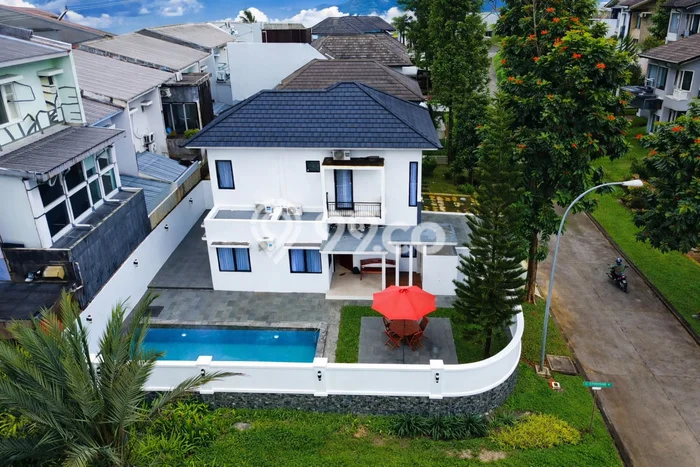 Rumah Luxury Modern Siap Huni di Sentul City Bogor Rumah Luxury Modern Siap Huni di Sentul City Bogor