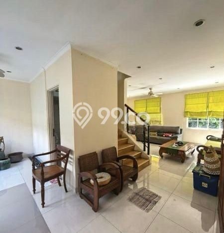 Dijual Apartemen di Tangerang 4 Kamar & 3 Kamar Mandi, Luas 240m2 Dijual Apartemen di Tangerang 4 Kamar & 3 Kamar Mandi, Luas 240m2