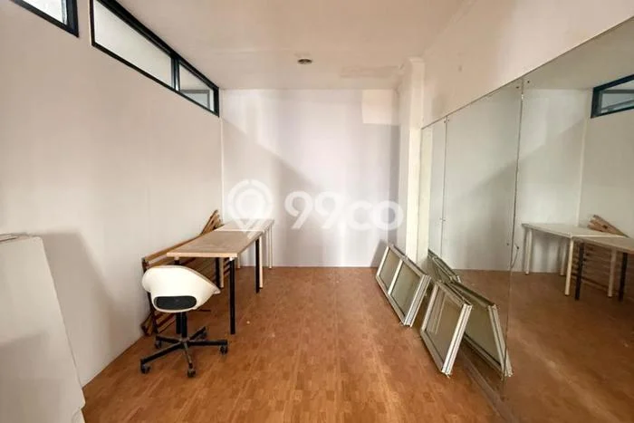 Unit Komersial Tersedia di Lebak Bulus Spesifikasi LB 80m2 Unit Komersial Tersedia di Lebak Bulus Spesifikasi LB 80m2