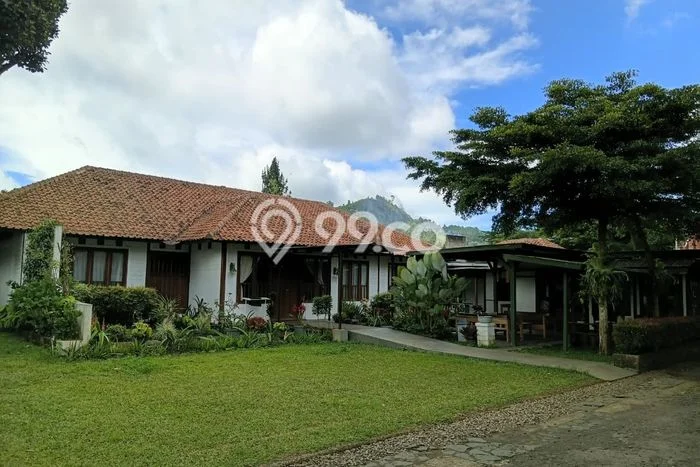 Vila Terawat Kawasan Lembang, Luas 5070m2m², Posisi Premium dengan jalan bagus Vila Terawat Kawasan Lembang, Luas 5070m2m², Posisi Premium dengan jalan bagus