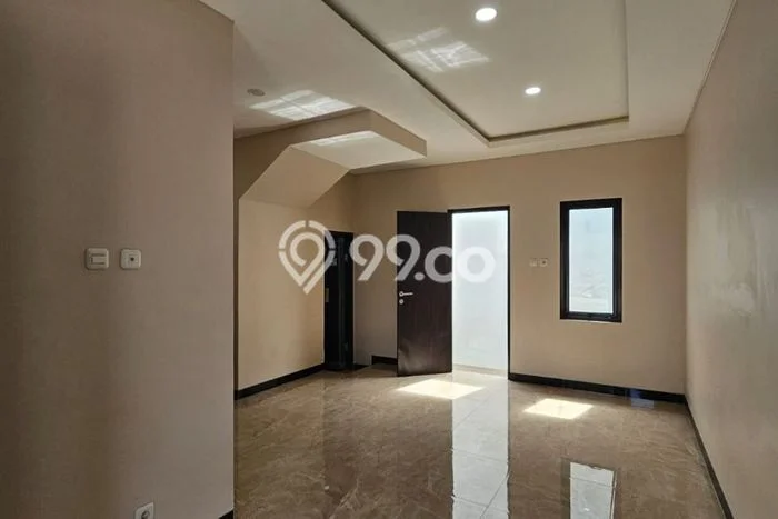 For Sale Hunian Rumah Nyaman 3 KT di Cibubur, Jakarta Timur For Sale Hunian Rumah Nyaman 3 KT di Cibubur, Jakarta Timur