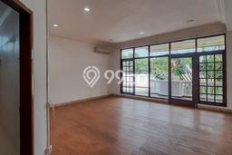 Disewakan! Rumah 7 Kamar Tidur &
5 Kamar Mandi di Permata Hijau, Jakarta Selatan Disewakan! Rumah 7 Kamar Tidur &
5 Kamar Mandi di Permata Hijau, Jakarta Selatan