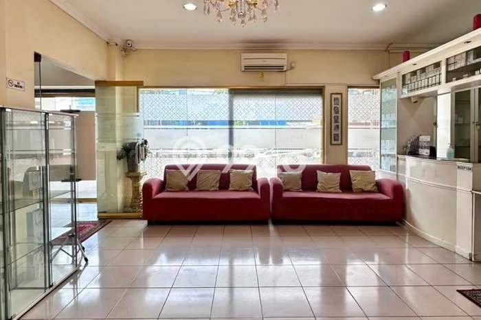 Unit Komersial Dijual di Jakarta Selatan LT 214m2 & LB 484m2 Unit Komersial Dijual di Jakarta Selatan LT 214m2 & LB 484m2