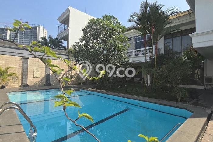 Rumah Elit LB 700m2 Siap Huni Desain Elegan di Ragunan, Jakarta Selatan Rumah Elit LB 700m2 Siap Huni Desain Elegan di Ragunan, Jakarta Selatan