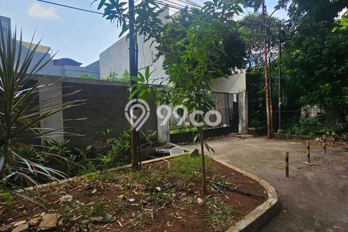 Jarang Ada! Tanah di Kebayoran Baru Punya Luas 350m2 SHM Jarang Ada! Tanah di Kebayoran Baru Punya Luas 350m2 SHM