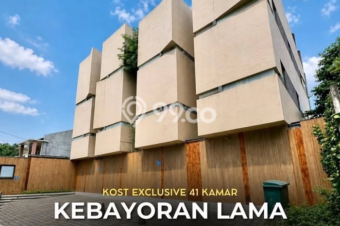 Rumah Kost Dijual di Kebayoran Lama, Jakarta Selatan, 41 KT, 42 KM, Bangunan 900m2 Rumah Kost Dijual di Kebayoran Lama, Jakarta Selatan, 41 KT, 42 KM, Bangunan 900m2