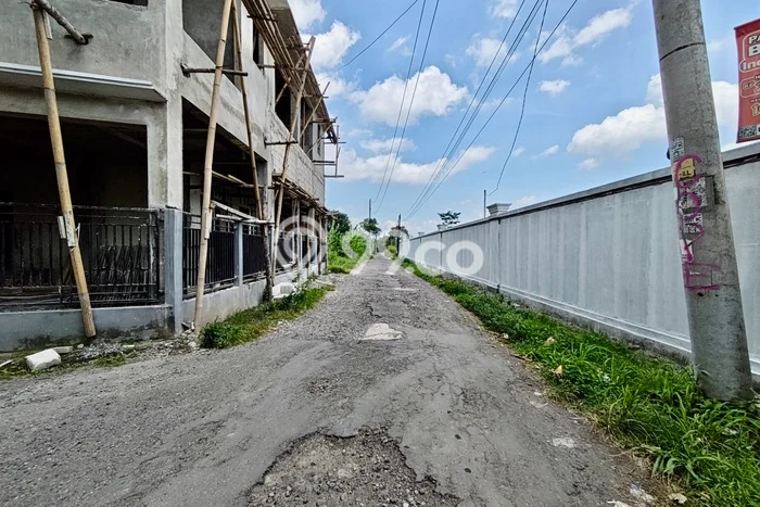 Dijual Tanah 223m2 di Maguwoharjo, Yogyakarta Dijual Tanah 223m2 di Maguwoharjo, Yogyakarta