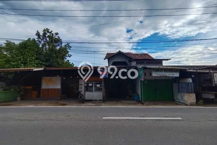 PROMO TERBATAS! Rumah Berkualitas di Pontianak Selatan, Pontianak, Luas 1345m² Bangunan 250m² PROMO TERBATAS! Rumah Berkualitas di Pontianak Selatan, Pontianak, Luas 1345m² Bangunan 250m²