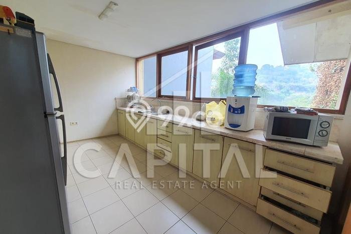 RECOMMENDED! Rumah kawasan Dago, 3 KM, Area Premium, LT 330m² Bangunan 250m² RECOMMENDED! Rumah kawasan Dago, 3 KM, Area Premium, LT 330m² Bangunan 250m²