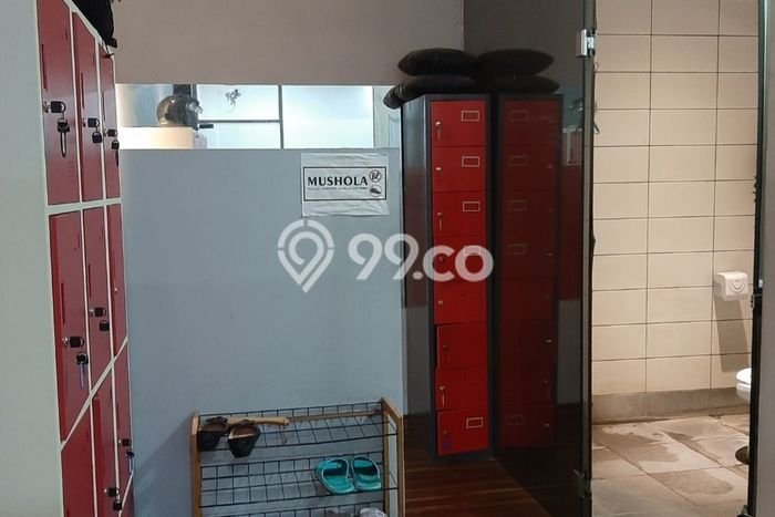 Ruko untuk Disewa di Pusat Jakarta Barat Luas Bangunan 350m2 Ruko untuk Disewa di Pusat Jakarta Barat Luas Bangunan 350m2