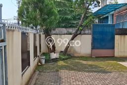 Jarang Ada! Rumah Sewa 4 Kamar Bagus Siap Huni Srengseng Jarang Ada! Rumah Sewa 4 Kamar Bagus Siap Huni Srengseng