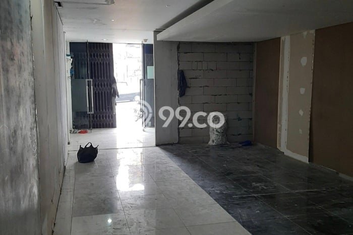 Ruko untuk Disewa di Pusat Jakarta Barat Luas Bangunan 235m2 Ruko untuk Disewa di Pusat Jakarta Barat Luas Bangunan 235m2