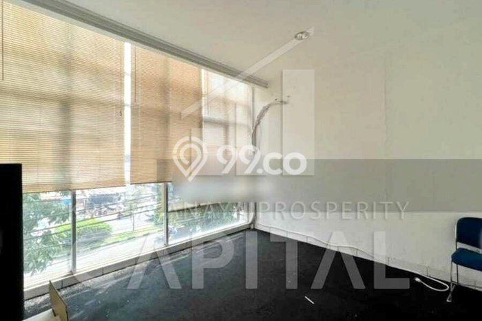 Ruko untuk disewa di Babakan Ciparay punya LT 122m2 & LB 250m2 harga sewa kompetitif Ruko untuk disewa di Babakan Ciparay punya LT 122m2 & LB 250m2 harga sewa kompetitif